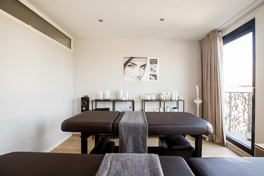 Chambre Avec Jacuzzi Sauna Privatif Brussel Buitenkant foto