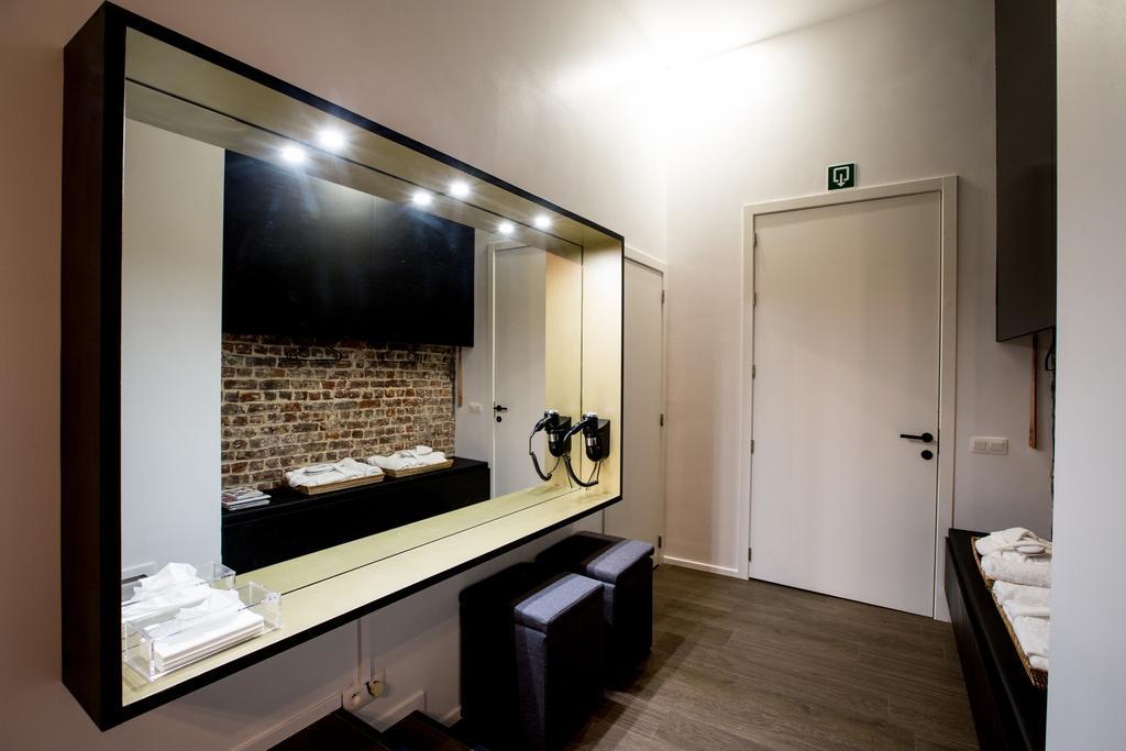 Chambre Avec Jacuzzi Sauna Privatif Brussel Buitenkant foto