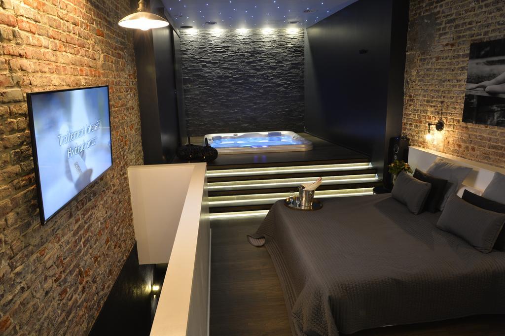 Chambre Avec Jacuzzi Sauna Privatif Brussel Buitenkant foto